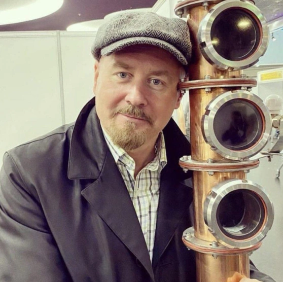 Интервью с Русланом Брагиным о трендах и перспективах развития рынка крепких алкогольных напитков Интервью с Русланом Брагиным о трендах и перспективах развития рынка крепких алкогольных напитков